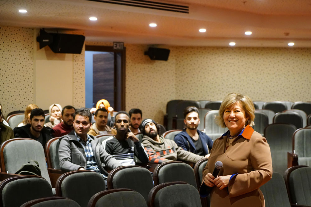 Haliç Üniversitesi Rektörü Prof. Dr. Melek Güneş Yavuzer TÖMER Yabancı Uyruklu Öğrenciler İle Görüştü