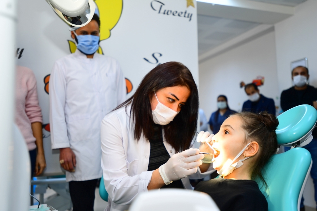 Van Yüzüncü Yıl Üniversitesinde Çocuk Diş Hekimliği Kliniği Açıldı