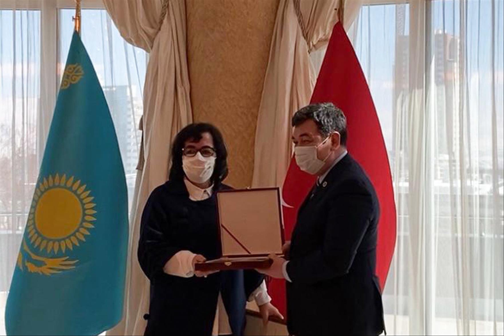 PAÜ’lü Akademisyen Kazakistan Devlet Ödülü’nün Sahibi Oldu