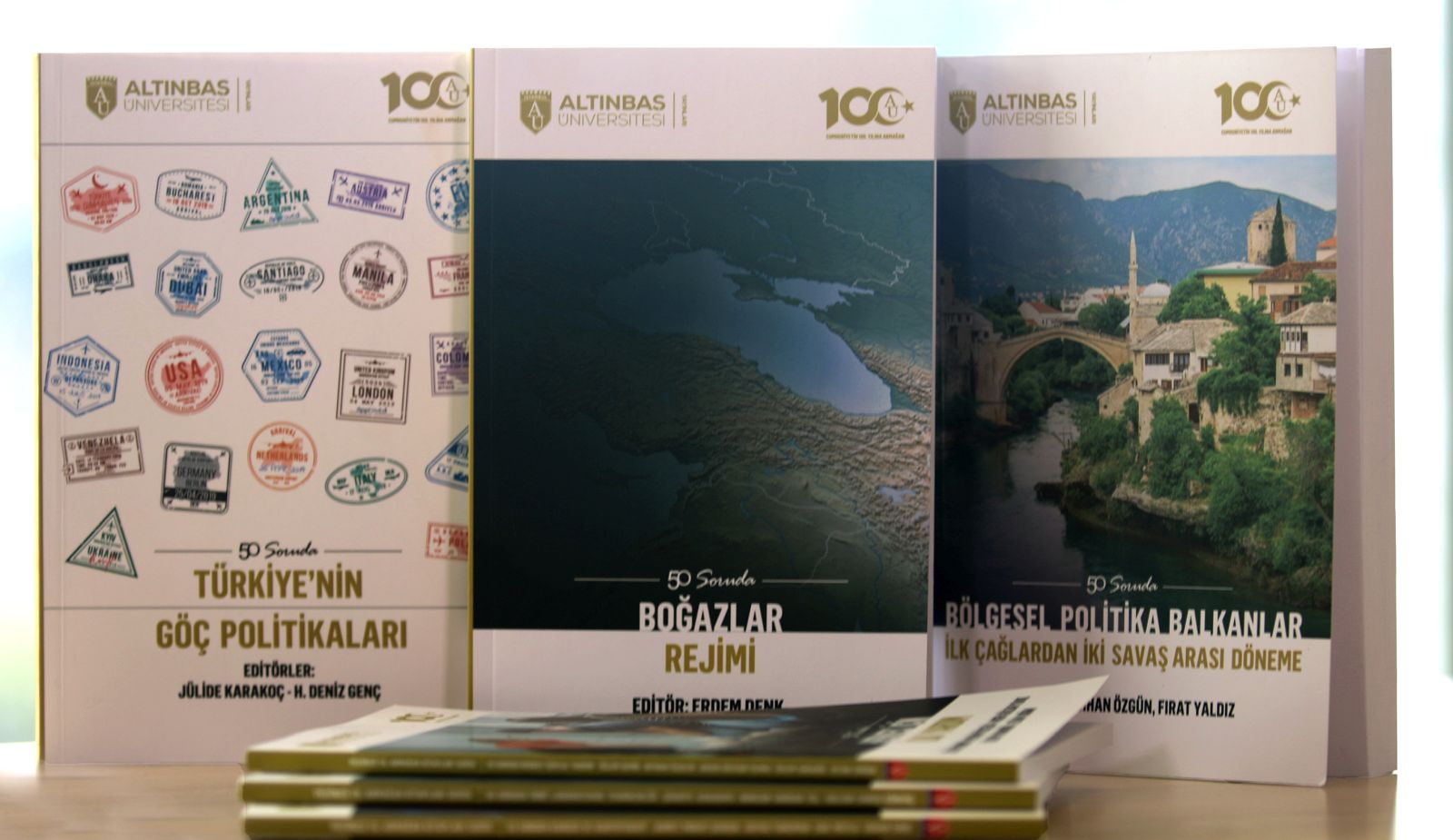 Altınbaş Üniversitesi Cumhuriyetin 100.Yılı İçin 100 Kitap Armağan Serisi Hazırladı